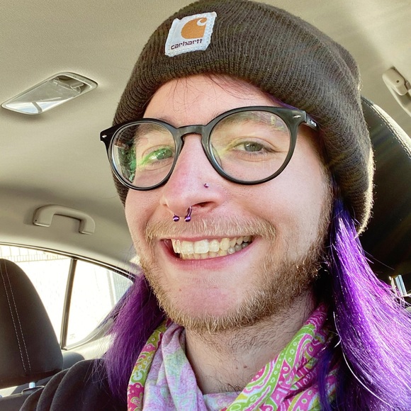 Meet your Posher, Daniel - Picture 3 of 5